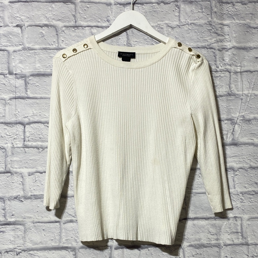 Women’s Cream Ribbed Button-Shoulder Knit Top